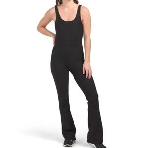 Wilo the Label Women Flare Jumpsuit Black Athletic Travel Workout Loungewear Rib